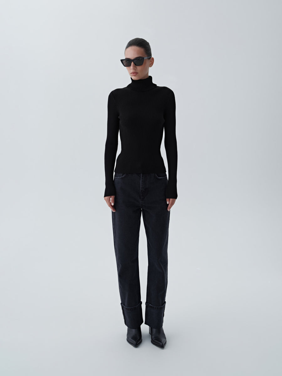 Ribbed turtleneck